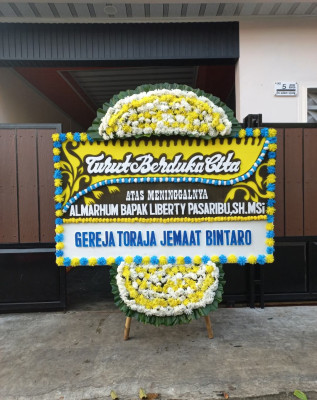 Papan Bunga Duka di Siantan Selatan