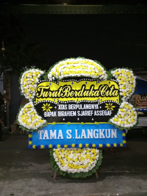 Papan Bunga Duka di Siantan Selatan